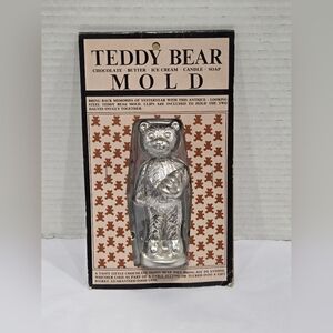 Vintage Small Teddy Bear Metal Mold